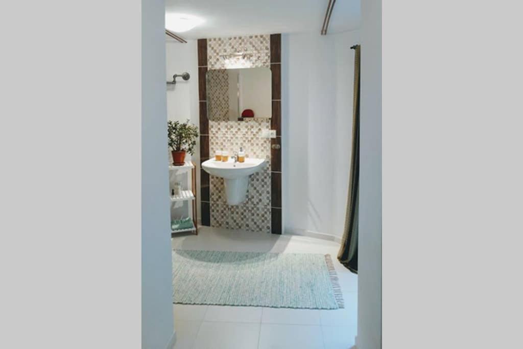 Apartman Jana Pri Gejziri Herlany Buitenkant foto
